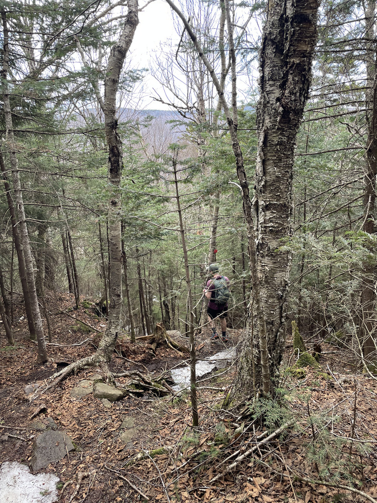 Steep descent on the trail